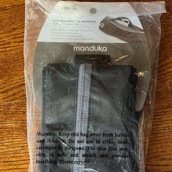 Manduka Go Light 3.0 Mat Carrier - Picture 4 of 5